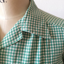 Load image into Gallery viewer, 1940s - Adorable Green Checked Cotton Blouse - Sz 40