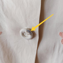 Cargar imagen en el visor de la galería, 1940s - Exquisite Parisian Embroidered Silk Blouse - Sz M