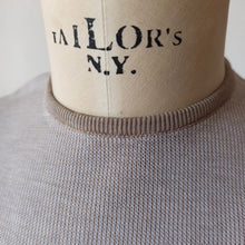 Charger l'image dans la galerie, 1960s - SUBLYM, Spain - Deadstock Beige Knit Top - Sz 3