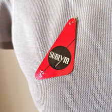 Laden Sie das Bild in den Galerie-Viewer, 1960s - SUBLYM, Spain - Deadstock Beige Knit Top - Sz 4