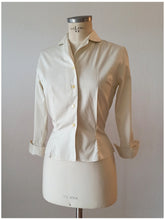 Charger l'image dans la galerie, 1950s - Lovely Striped Cotton Blouse - W29 (74cm)