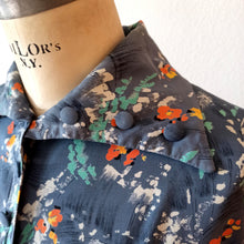 Cargar imagen en el visor de la galería, 1940s - Ultragorgeous Pigeon Blue Floral Rayon Dress - W28.5 (72cm)