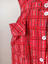 Charger l'image dans la galerie, 1950s - Adorable Red Cotton Pockets Dress - W33 (84cm)