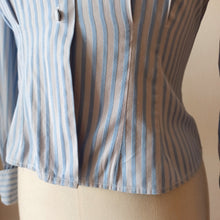 Charger l'image dans la galerie, 1950s - Gorgeous Blue Stripes Blouse - Sz 40