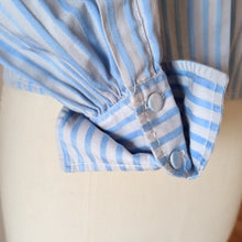 Charger l'image dans la galerie, 1950s - Gorgeous Blue Stripes Blouse - Sz 40
