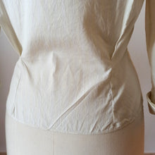 Charger l'image dans la galerie, 1950s - Lovely Striped Cotton Blouse - W29 (74cm)