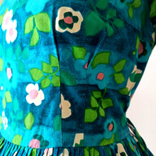 Charger l'image dans la galerie, 1950s 1960s - Stunning Abstract Floral Cotton Dress - W29 (74cm)