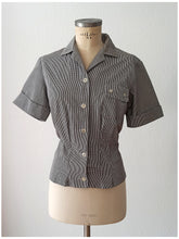 Charger l'image dans la galerie, 1950s - Gorgeous Black White Vichy Cotton Blouse - Sz 44