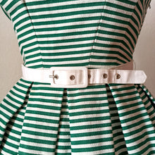 Charger l'image dans la galerie, 1950s - Iconic French Green Stripes Cotton Dress - W25 (64cm)