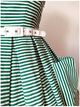 Charger l'image dans la galerie, 1950s - Iconic French Green Stripes Cotton Dress - W25 (64cm)