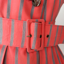 Charger l'image dans la galerie, 1950s 1960s - Fabulous Salmon Pink Striped Cotton Dress - W30 (76cm)