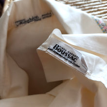 Charger l'image dans la galerie, 1940s 1950s - MAURICE-BOUSSAC, Paris - Barrel Buttons Blouse - W30 (76cm)