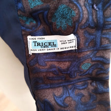 Charger l'image dans la galerie, 1950s 1960s - TRICEL, France - Exquisite Satin Jacket - W29 (74cm)