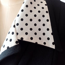 Carica l'immagine nel visualizzatore di Gallery, 1960s 1970s - BURLINGTON JERSEY - Superb Black Dotted Dress - Sz 46