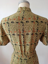 Charger l'image dans la galerie, 1960s - Does 30s 40s Rayon Silk Dress - W29 (74cm)