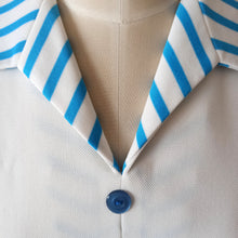 Laden Sie das Bild in den Galerie-Viewer, 1960s - Gorgeous Striped Dress - W28.5 (72cm)