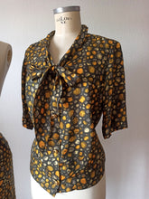 Charger l'image dans la galerie, 1960s - 2pc Abstract Satin Set - W29 (74cm)