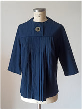 Laden Sie das Bild in den Galerie-Viewer, 1960s - KAMMGARN, Germany - Exquisite Top - Sz 42