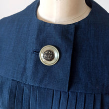 Laden Sie das Bild in den Galerie-Viewer, 1960s - KAMMGARN, Germany - Exquisite Top - Sz 42