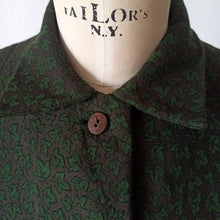 Carica l'immagine nel visualizzatore di Gallery, 1960s - Delicious Green Leaves Gab Wool Dress - W29 (74cm)