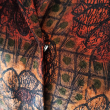 Charger l'image dans la galerie, 1960s - Abstract Floral Rayon Blouse