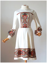 Laden Sie das Bild in den Galerie-Viewer, 1970s - RAWE RHEDA, Germany - Delightful Balloon Sleeves Dress - Sz 40/42