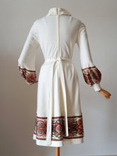 Laden Sie das Bild in den Galerie-Viewer, 1970s - RAWE RHEDA, Germany - Delightful Balloon Sleeves Dress - Sz 40/42