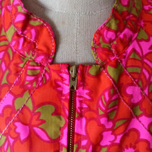 Laden Sie das Bild in den Galerie-Viewer, 1960s - R-O-M-A, France - Fabulous Springtime Coat - Sz M/L