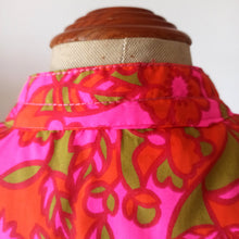 Laden Sie das Bild in den Galerie-Viewer, 1960s - R-O-M-A, France - Fabulous Springtime Coat - Sz M/L