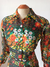 Load image into Gallery viewer, 1970s - Lovely Colorful Floral Dress - W27.5 (70cm)