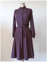 Load image into Gallery viewer, 1970s - H&M - Gorgeous Red Navy Dress - W33 (84cm)