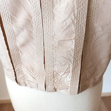 Charger l'image dans la galerie, 1960s - Beautiful Beige Silk Blouse - Sz 42