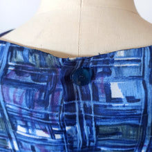 Charger l'image dans la galerie, 1960s - AUX TROIS QUARTIERS, Paris - Abstract Satin Blouse