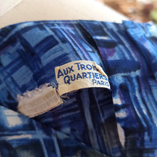 Charger l'image dans la galerie, 1960s - AUX TROIS QUARTIERS, Paris - Abstract Satin Blouse