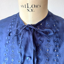 Charger l'image dans la galerie, 1960s - ANANN, Austria - Adorable Blue Cotton Blouse - Sz 44