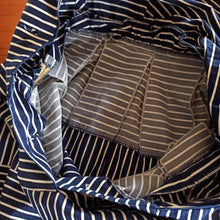 Load image into Gallery viewer, 1950s 1960s - DAHLMODELLER, Netherlands - Exquisite Striped Dress - W25 (64cm)