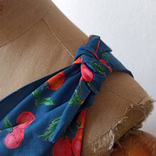 Charger l'image dans la galerie, 1950s - PRINTEMPS, Paris - Outstanding Beauty Cherries Dress - W26 (66cm)