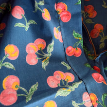 Charger l'image dans la galerie, 1950s - PRINTEMPS, Paris - Outstanding Beauty Cherries Dress - W26 (66cm)