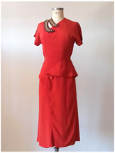 Load image into Gallery viewer, 1940s - ADAIR FASHIONS, USA - Stunning Tile Gab Rayon Dress - W26 (66cm)