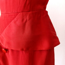Load image into Gallery viewer, 1940s - ADAIR FASHIONS, USA - Stunning Tile Gab Rayon Dress - W26 (66cm)