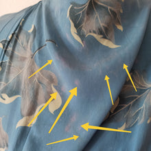 Cargar imagen en el visor de la galería, 1940s - Exquisite Pure Silk Iceberg Blue Dress - W22 (56cm)