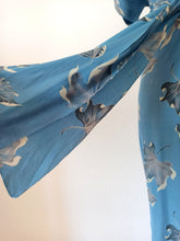 Cargar imagen en el visor de la galería, 1940s - Exquisite Pure Silk Iceberg Blue Dress - W22 (56cm)