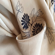 Cargar imagen en el visor de la galería, 1940s - Fabulous Yellow Cream Rayon Dress - W29 (74cm)