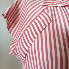Cargar imagen en el visor de la galería, 1940s 1950s - Adorable Candy Stripes Rayon Blouse - W33 (84cm)