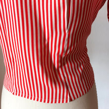 Cargar imagen en el visor de la galería, 1940s 1950s - Gorgeous Candy Stripes Rayon Blouse - Sz. 44