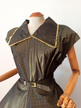 Charger l'image dans la galerie, 1940s 1950s - Stunning French Green Satin Dress - W28.5 (72cm)
