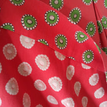 Charger l'image dans la galerie, 1950s - Adorable Strawberry Green Cotton Dress - W30 (76cm)