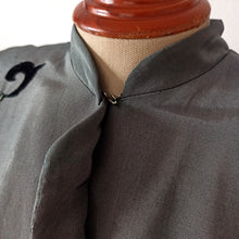 Carica l'immagine nel visualizzatore di Gallery, 1940s - Stunning Greyish Green Taffeta Dress - W28.5 (72cm)