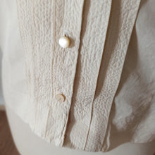 Charger l'image dans la galerie, 1950s - WOCO BADEN-BADEN, Germany - Pure Silk Ivory Blouse - Sz 44