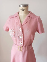 Load image into Gallery viewer, 1940s - Adorable Pink Linen Belted Dress - W29 (74cm)